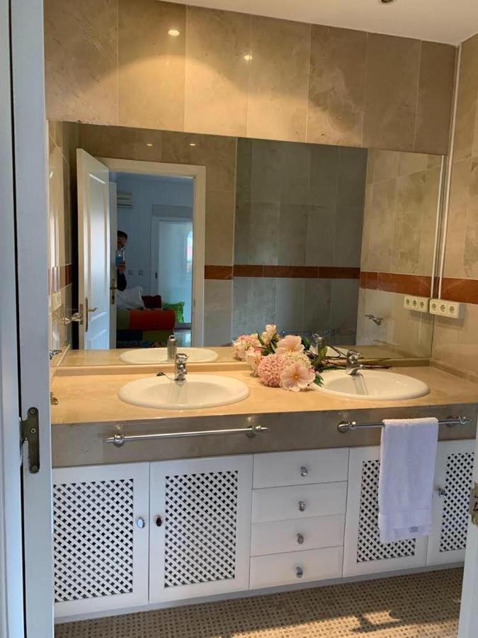 Chalet Con Piscina A 50 M De La Playa . Marbella Dış mekan fotoğraf