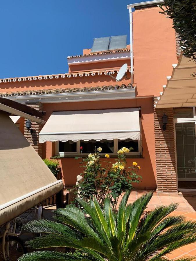 Chalet Con Piscina A 50 M De La Playa . Marbella Dış mekan fotoğraf