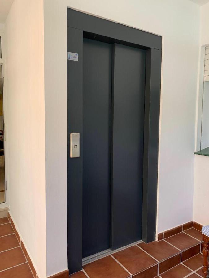 Chalet Con Piscina A 50 M De La Playa . Marbella Dış mekan fotoğraf