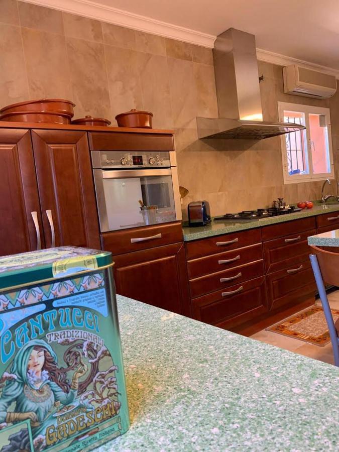 Chalet Con Piscina A 50 M De La Playa . Marbella Dış mekan fotoğraf